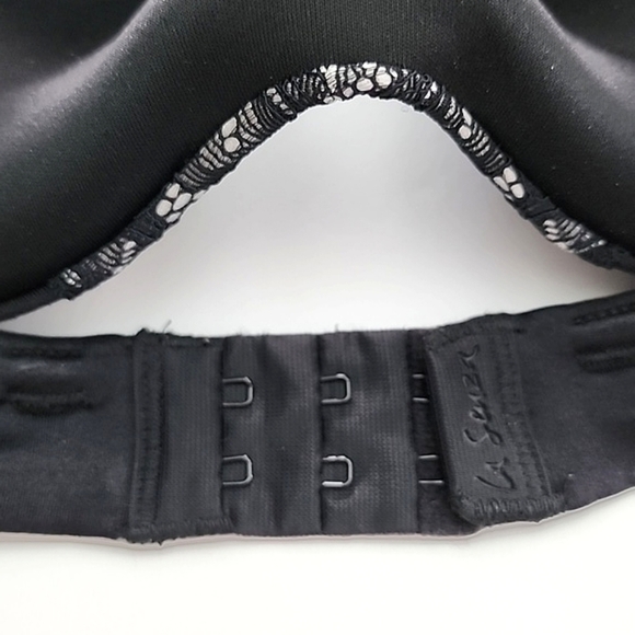 ⭐️2/ $40⭐️ La SENZA Body Kiss Push Up Bra Black Lace White Rhinestones Size 32B - Picture 8 of 13